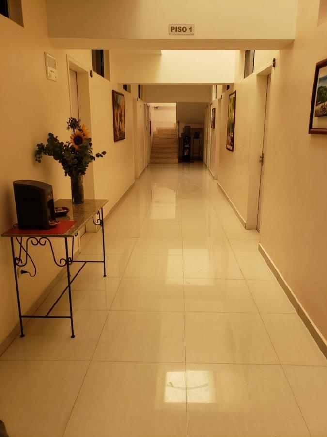 Hotel La Pequena Valencia Zewnętrze zdjęcie