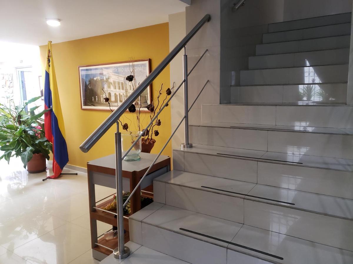 Hotel La Pequena Valencia Zewnętrze zdjęcie