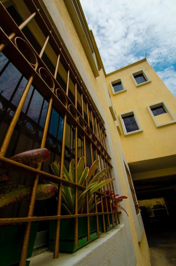 Hotel La Pequena Valencia Zewnętrze zdjęcie
